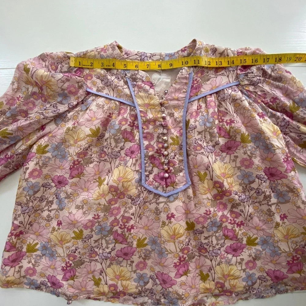 Aureum Designer's Floral Henley Puff Sleeve Blouse (NWOT) Size Small - Picture 14 of 15